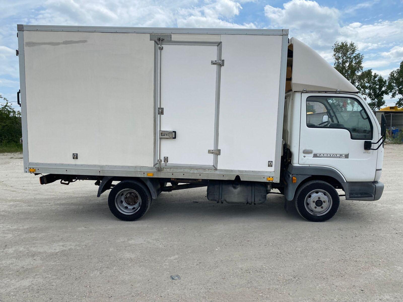 Nissan Cabstar 3,0 tdi Frigo + meat hook - 3,5t - Carrinha frigorífica: foto 5 Nissan Cabstar 3,0 tdi Frigo + meat hook - 3,5t - Carrinha frigorífica: foto 5