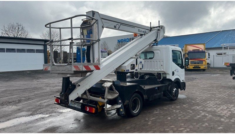 Nissan Palfinger P200A-NC 17m - Caminhão com plataforma aérea: foto 5 Nissan Palfinger P200A-NC 17m - Caminhão com plataforma aérea: foto 5