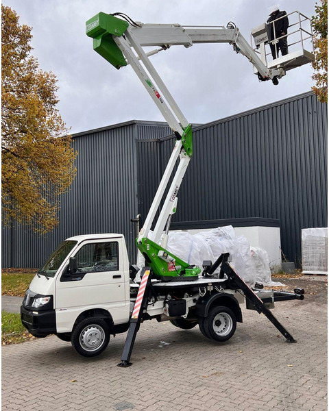 Piaggio Porter Maxxi COMET E50-2007 12 m - Caminhão com plataforma aérea: foto 3 Piaggio Porter Maxxi COMET E50-2007 12 m - Caminhão com plataforma aérea: foto 3