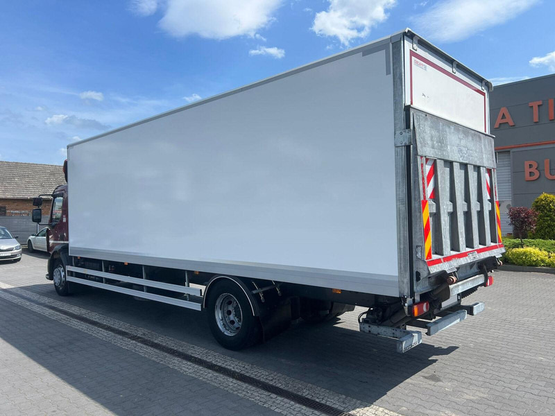 Renault D 18 250 DTI 18T REFRIGERATOR + LIFT - Camião frigorífico: foto 3 Renault D 18 250 DTI 18T REFRIGERATOR + LIFT - Camião frigorífico: foto 3