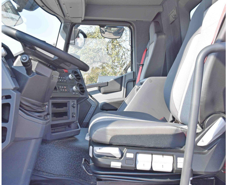 Camião basculante Renault K 440: foto 8