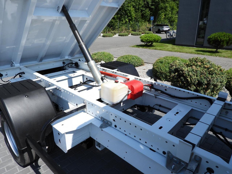 Carrinha basculante, Carrinha cabine dupla Renault MASTER WYWROTKA PODWÓJNA KABINA DOKA 6 MIEJSC TEMPOMAT LEDY BLIŹ: foto 20 Carrinha basculante, Carrinha cabine dupla Renault MASTER WYWROTKA PODWÓJNA KABINA DOKA 6 MIEJSC TEMPOMAT LEDY BLIŹ: foto 20