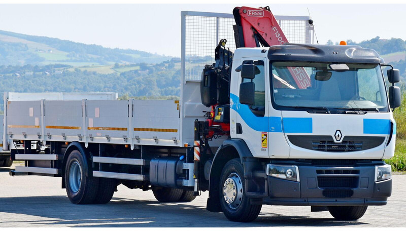 Renault Premium 310 DXI* FASSI F130AC.23+FUNK* TOP - Camião de caixa aberta/ Plataforma, Camião grua: foto 4 Renault Premium 310 DXI* FASSI F130AC.23+FUNK* TOP - Camião de caixa aberta/ Plataforma, Camião grua: foto 4