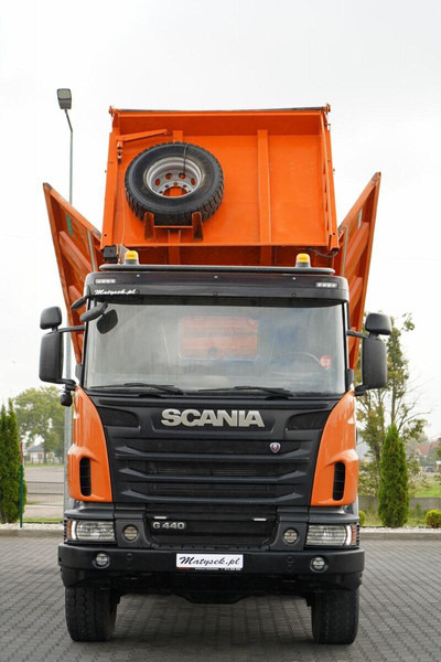 Scania G 440 / 6x6 / WYWROTKA TRZY-STRONNA / 2X HYDROBURTA / BOARDMATIC - Camião basculante: foto 2 Scania G 440 / 6x6 / WYWROTKA TRZY-STRONNA / 2X HYDROBURTA / BOARDMATIC - Camião basculante: foto 2