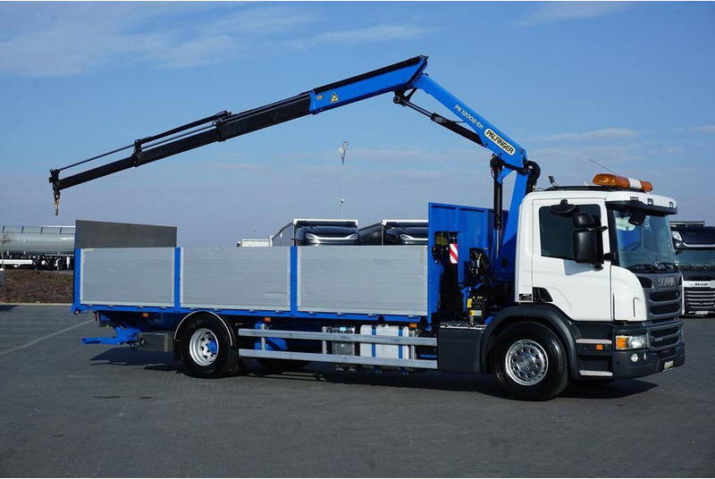 Scania P 250 / ACC / SKRZYNIOWY + HDS + WINDA / PALFINGER PK 12 002 - E - Camião de caixa aberta/ Plataforma, Camião grua: foto 4 Scania P 250 / ACC / SKRZYNIOWY + HDS + WINDA / PALFINGER PK 12 002 - E - Camião de caixa aberta/ Plataforma, Camião grua: foto 4