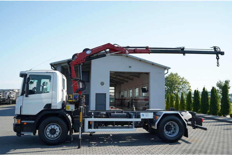 Scania P 280 / 4X2 / SIŁOWNIK DO WYWROTU / + HDS HMF 635 / UDŹWIG 1 500 - Camião basculante: foto 2 Scania P 280 / 4X2 / SIŁOWNIK DO WYWROTU / + HDS HMF 635 / UDŹWIG 1 500 - Camião basculante: foto 2