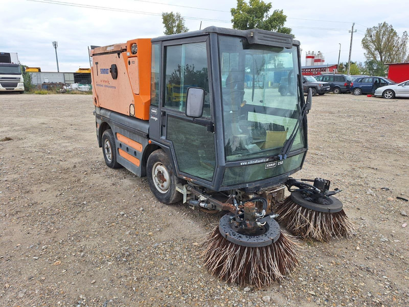 Schmidt Swingo 250 - Sweeper - Varredora urbana: foto 3 Schmidt Swingo 250 - Sweeper - Varredora urbana: foto 3