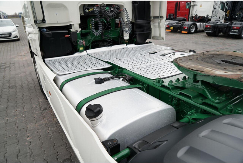 Tractor DAF XF 480 / SUPER SPACE CAB / I-PARK COOL /: foto 13 Tractor DAF XF 480 / SUPER SPACE CAB / I-PARK COOL /: foto 13