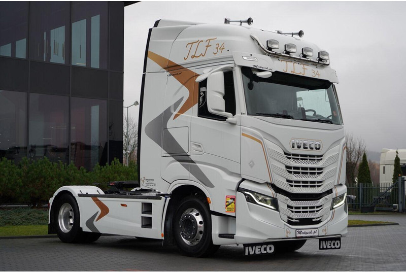 Tractor Iveco S-WAY / 530 / RETARDER / I-PARK COOL / FULL AIRMATIC  / OPONY 10: foto 1