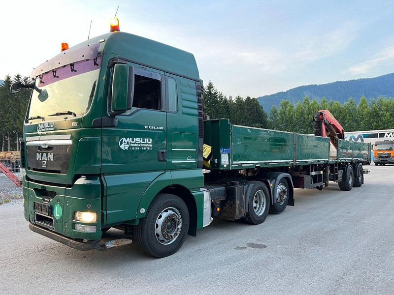MAN TGX 26.440 6x2 + Flatbed semi trailer + Crane PK26002 - Tractor: foto 1 MAN TGX 26.440 6x2 + Flatbed semi trailer + Crane PK26002 - Tractor: foto 1