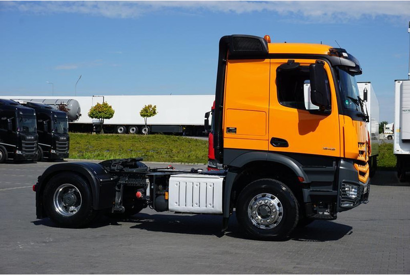 Mercedes-Benz AROCS / 1848 / E 6 / ACC / 4 X 4 / HAD / HYDRAULIKA / RETARDER - Tractor: foto 4 Mercedes-Benz AROCS / 1848 / E 6 / ACC / 4 X 4 / HAD / HYDRAULIKA / RETARDER - Tractor: foto 4