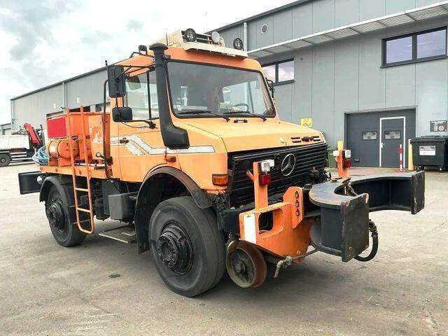 Unimog 1650 ZAGRO SCHIENEN TWO WAY RAIL ROAD - Motocultivador: foto 1 Unimog 1650 ZAGRO SCHIENEN TWO WAY RAIL ROAD - Motocultivador: foto 1