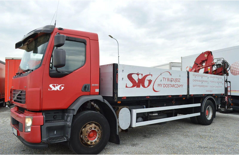 Volvo FE 18.320 FLATBED CRANE - Camião de caixa aberta/ Plataforma, Camião grua: foto 2 Volvo FE 18.320 FLATBED CRANE - Camião de caixa aberta/ Plataforma, Camião grua: foto 2