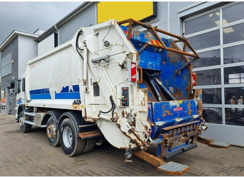 Volvo FM 330 - Garbage truck - Caminhão de lixo: foto 4 Volvo FM 330 - Garbage truck - Caminhão de lixo: foto 4