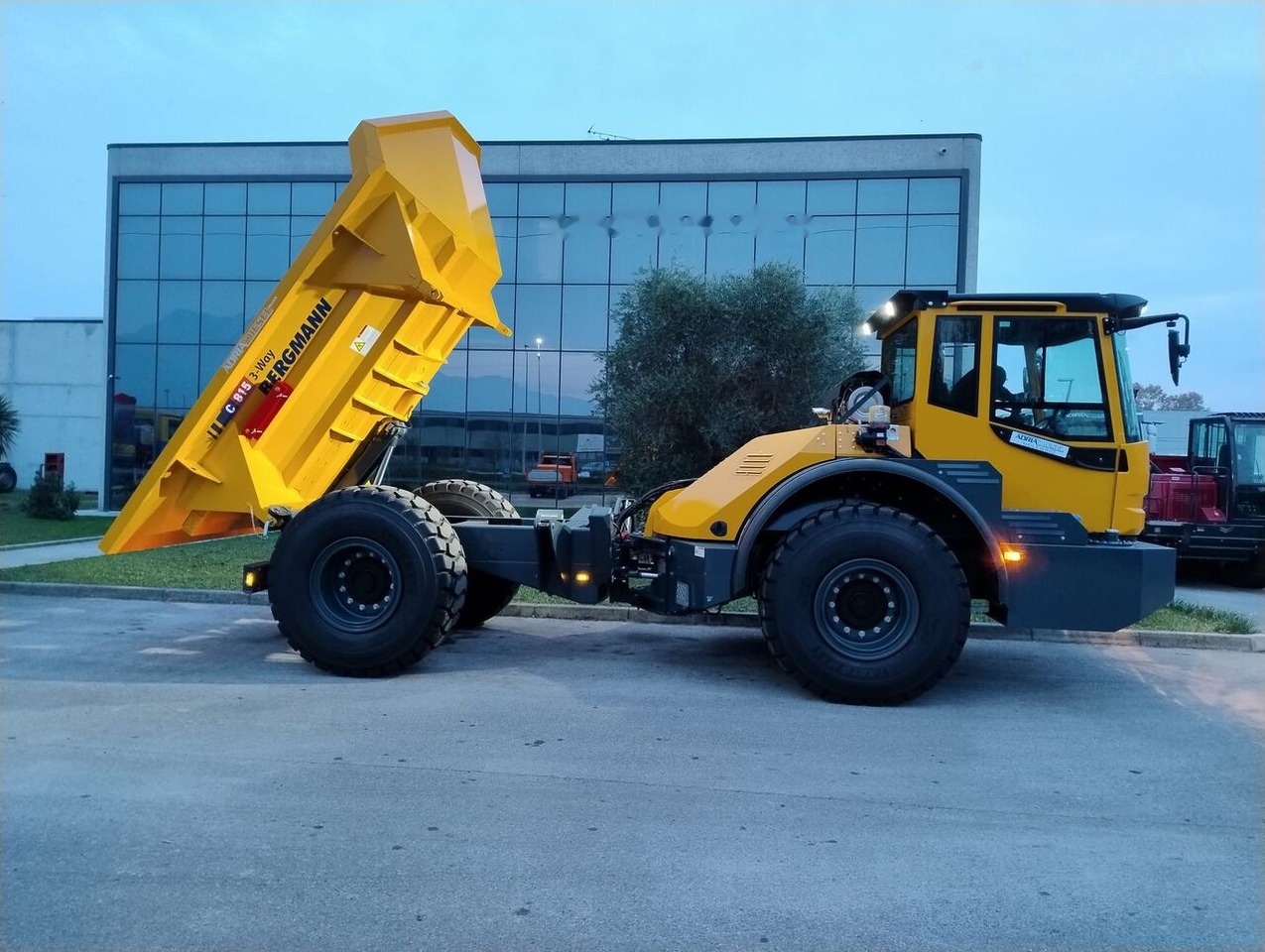 Bergmann C815s - Caminhão articulado: foto 1 Bergmann C815s - Caminhão articulado: foto 1