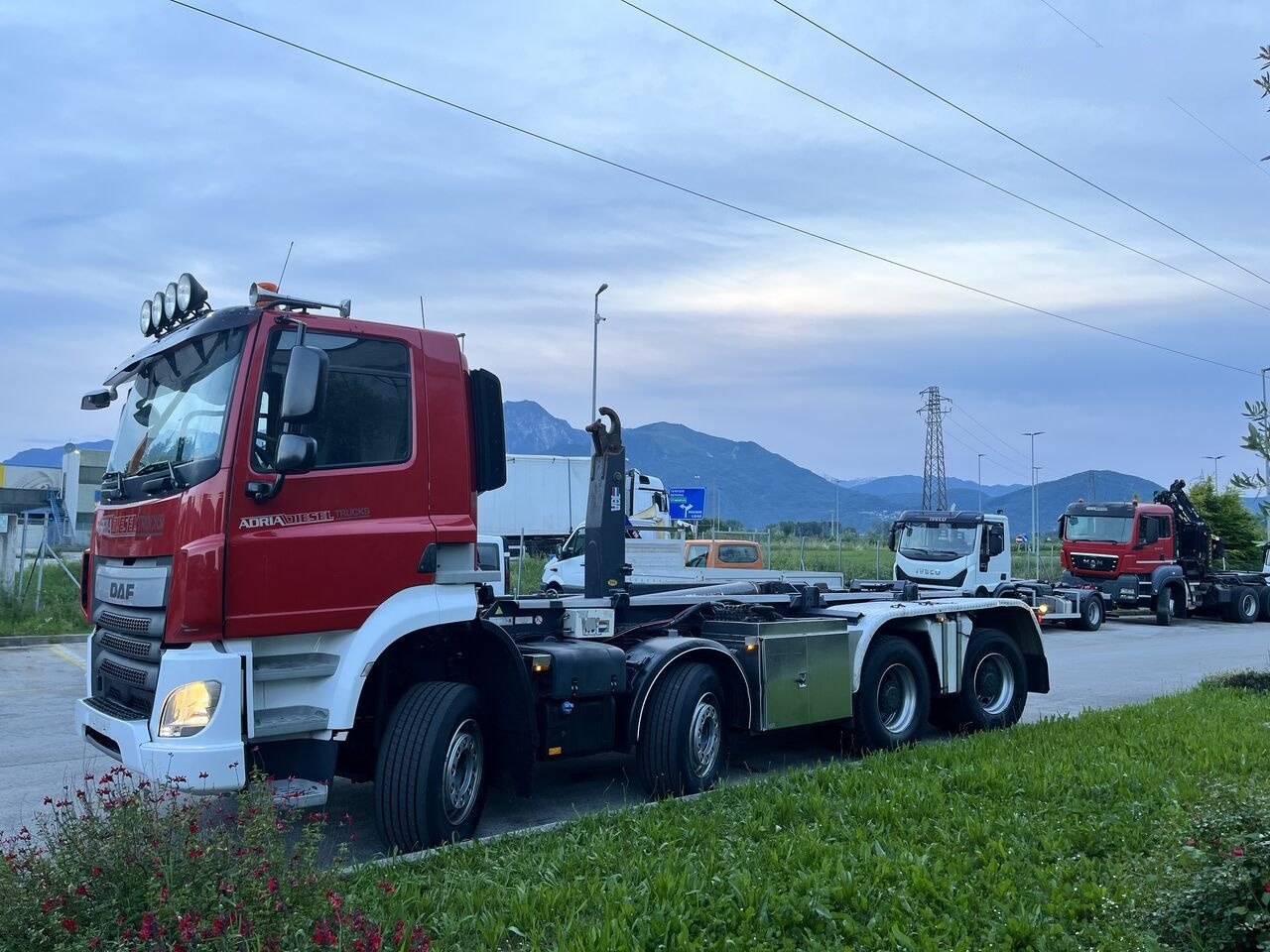DAF CF 85 410 - Camião polibenne: foto 2 DAF CF 85 410 - Camião polibenne: foto 2