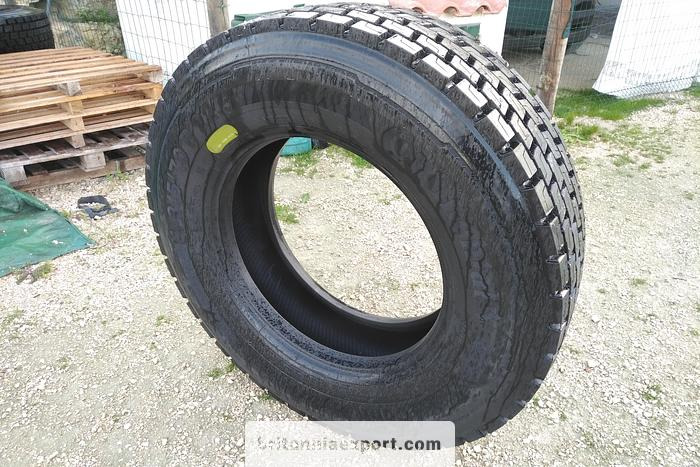 FACTORY Retread 315/70R22.5 Truck Tyres | Heavy-Duty | Export Ready - Pneu: foto 1 FACTORY Retread 315/70R22.5 Truck Tyres | Heavy-Duty | Export Ready - Pneu: foto 1