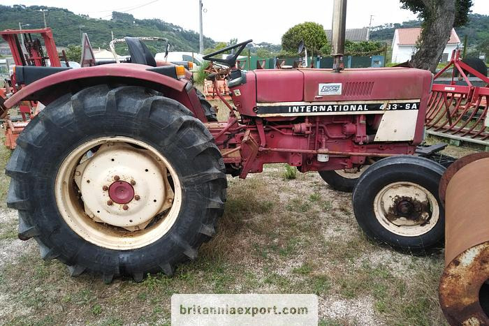 INTERNATIONAL 433 SA Farm Tractor | 2.5L Diesel | 4x2 | Brand New Tyres - Trator: foto 3 INTERNATIONAL 433 SA Farm Tractor | 2.5L Diesel | 4x2 | Brand New Tyres - Trator: foto 3