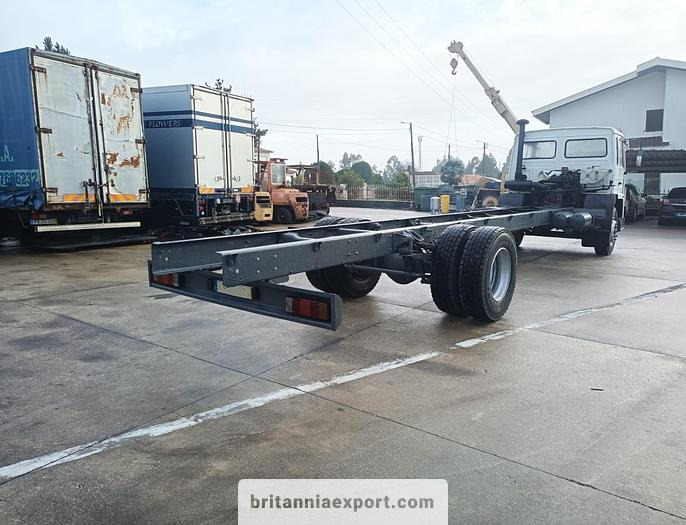 VOLVO FL6 19 | Intercooler | On springs | On 10 studs - Camião chassi: foto 4 VOLVO FL6 19 | Intercooler | On springs | On 10 studs - Camião chassi: foto 4