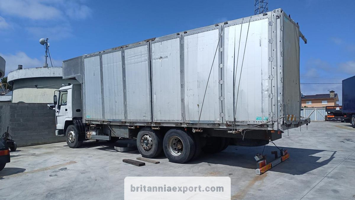 VOLVO FL7 260 Intercooler 6X2 Tipper – 26 Ton | 8 Tyres | Export Ready - Camião basculante: foto 2 VOLVO FL7 260 Intercooler 6X2 Tipper – 26 Ton | 8 Tyres | Export Ready - Camião basculante: foto 2