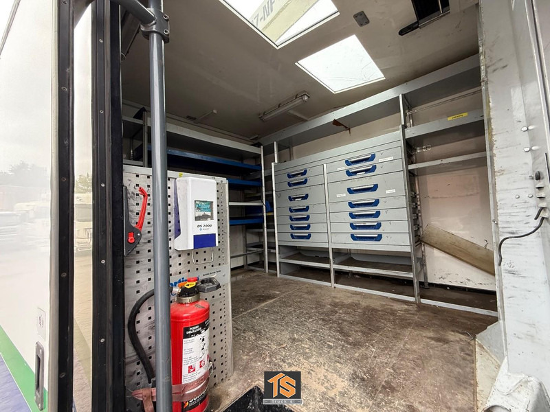 MAN TGL 12.210 EURO 5 - MANUAL - VERSALIFT VST-237-NF HEIGHT 14 M - BELGIUM TRUCK - TOP! - Camião, Camião grua: foto 3 MAN TGL 12.210 EURO 5 - MANUAL - VERSALIFT VST-237-NF HEIGHT 14 M - BELGIUM TRUCK - TOP! - Camião, Camião grua: foto 3