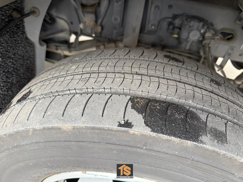 DAF LF 230 FA 12 TON - AUTOMATIC - ORIGINAL KM - TOP! - Camião furgão: foto 4 DAF LF 230 FA 12 TON - AUTOMATIC - ORIGINAL KM - TOP! - Camião furgão: foto 4