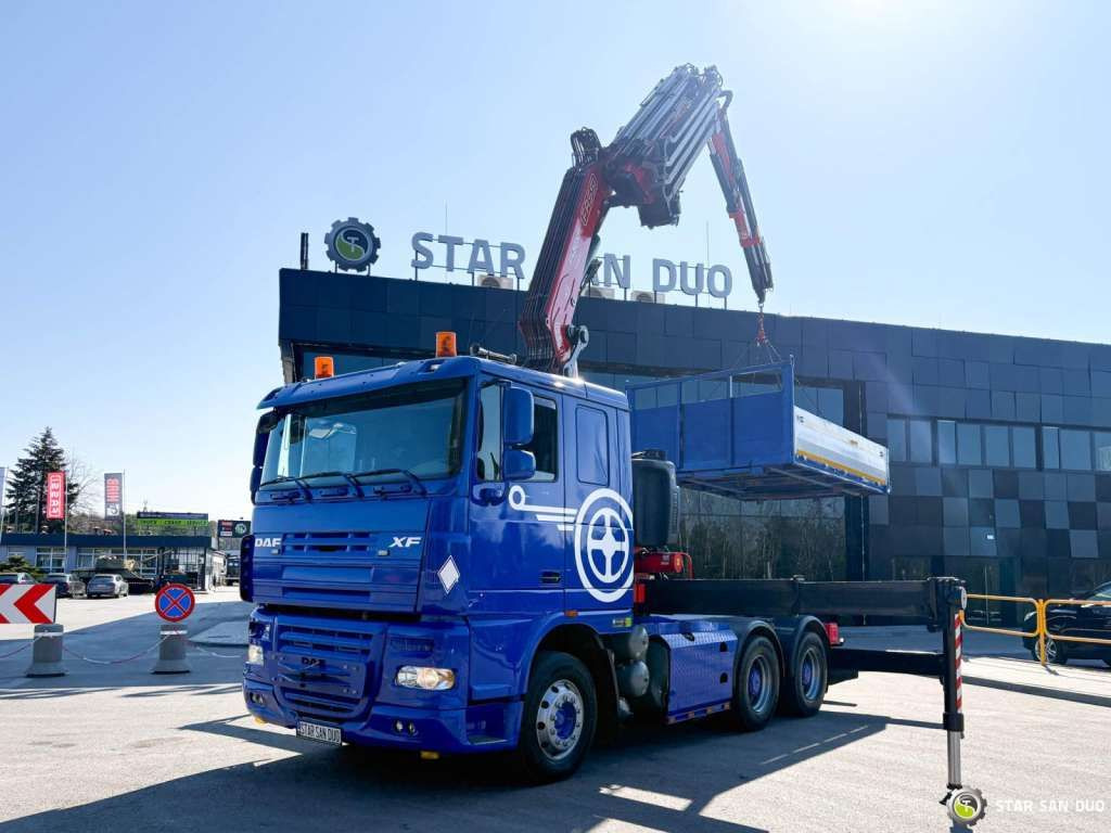 DAF XF 105.510 6x4 FASSI 450 FLY JIB Winch 5th - Camião grua: foto 1 DAF XF 105.510 6x4 FASSI 450 FLY JIB Winch 5th - Camião grua: foto 1