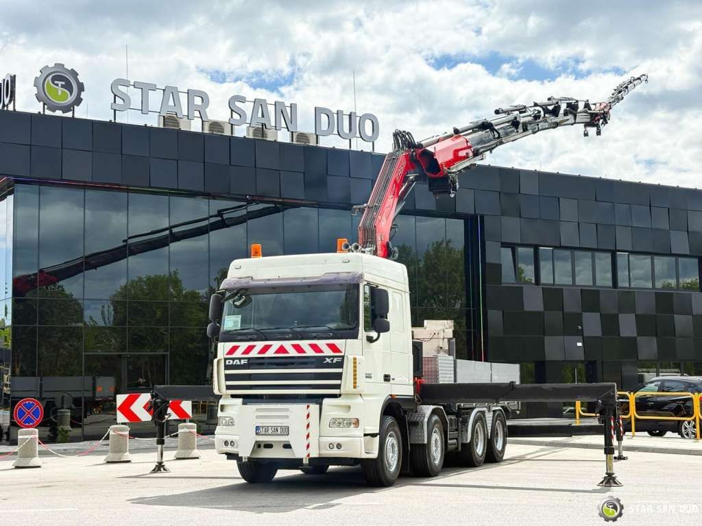 DAF XF 105.510 8x4 FASSI F800 XP Crane Fifth wheel - Camião grua: foto 1 DAF XF 105.510 8x4 FASSI F800 XP Crane Fifth wheel - Camião grua: foto 1