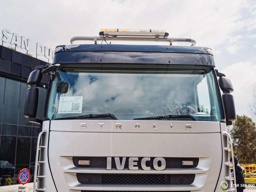 Camião grua Iveco  STRALIS AS320S50Y 8x2 HMF 8520-0K6 FLY JIB Winc: foto 12