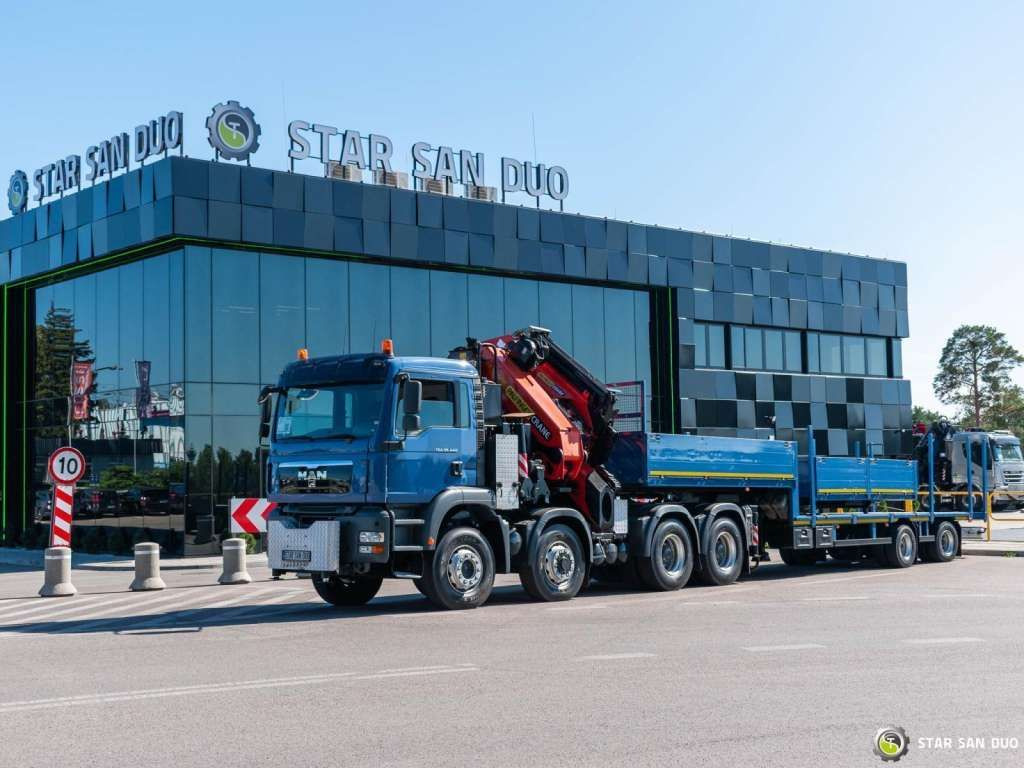 MAN TGA 35.440 8X6H PALFINGER 60002 Semi-trailer - Camião grua: foto 5 MAN TGA 35.440 8X6H PALFINGER 60002 Semi-trailer - Camião grua: foto 5
