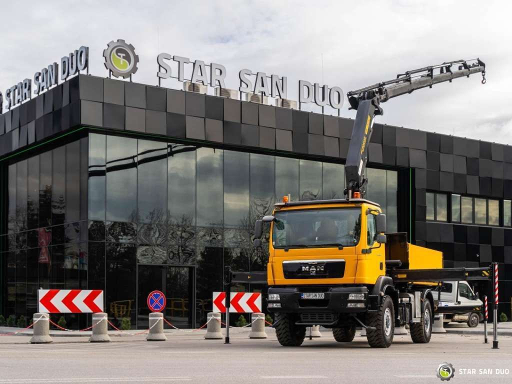 MAN TGM 18.340 4x4 PALFINGER PK 20002 CRANE BASKET MAN TGM 18.340 4x4 PALFINGER PK 20002 CRANE BASKET - Camião grua, Camião de caixa aberta/ Plataforma: foto 5 MAN TGM 18.340 4x4 PALFINGER PK 20002 CRANE BASKET MAN TGM 18.340 4x4 PALFINGER PK 20002 CRANE BASKET - Camião grua, Camião de caixa aberta/ Plataforma: foto 5
