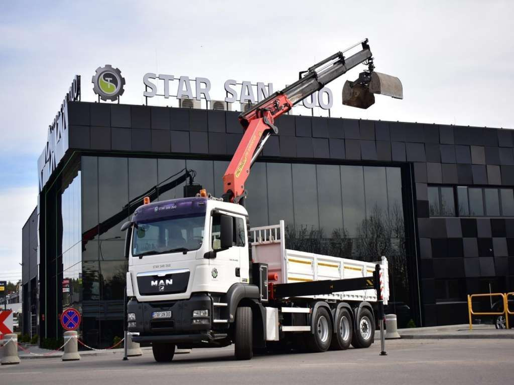 MAN TGS 35.400 8X4 PALFINGER PK 33002 CRANE KIPPER - Camião basculante: foto 5 MAN TGS 35.400 8X4 PALFINGER PK 33002 CRANE KIPPER - Camião basculante: foto 5