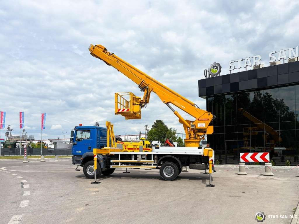 MAN TGM 18.330 4x4 MULTITEL J335 Truck Mounted Lift - Máquina de outro: foto 2 MAN TGM 18.330 4x4 MULTITEL J335 Truck Mounted Lift - Máquina de outro: foto 2