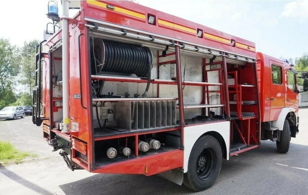 Mercedes-Benz 4x4 ATEGO 1225 Firebrigade Feuerwehr - Carro de bombeiro: foto 5 Mercedes-Benz 4x4 ATEGO 1225 Firebrigade Feuerwehr - Carro de bombeiro: foto 5
