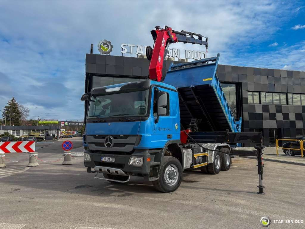 Mercedes-Benz ACTROS 3341 6x6 HMF 4220 K4 CRANE KIPPER - Camião grua: foto 5 Mercedes-Benz ACTROS 3341 6x6 HMF 4220 K4 CRANE KIPPER - Camião grua: foto 5