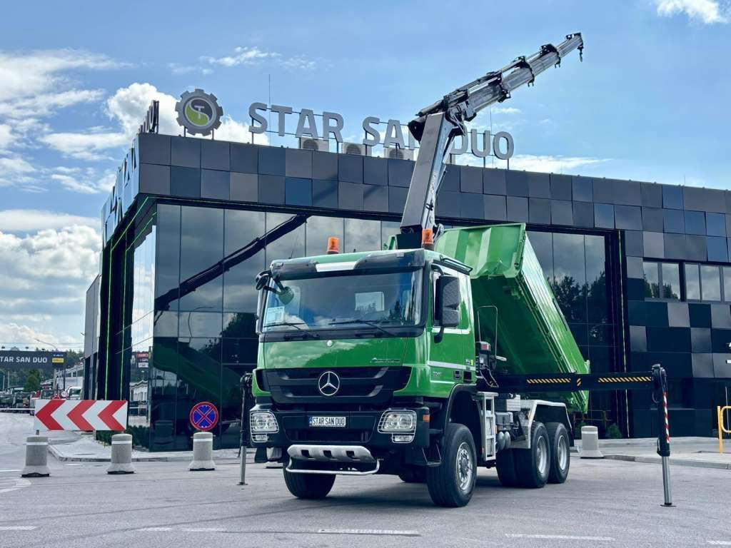 Mercedes-Benz ACTROS 3346 6x6 HIAB 244EP-4 Crane Kipper - Camião grua: foto 1 Mercedes-Benz ACTROS 3346 6x6 HIAB 244EP-4 Crane Kipper - Camião grua: foto 1