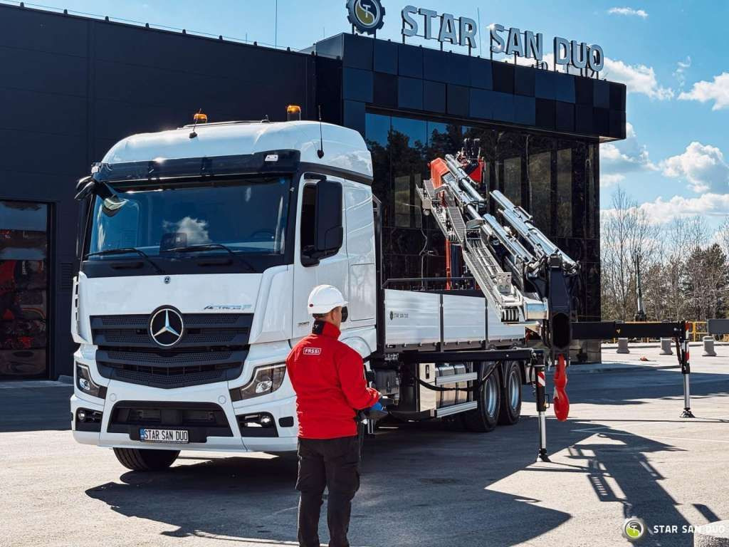 Mercedes-Benz ACTROS 3351 NEW 6x4 Fassi F485 Crane - Camião grua: foto 4 Mercedes-Benz ACTROS 3351 NEW 6x4 Fassi F485 Crane - Camião grua: foto 4