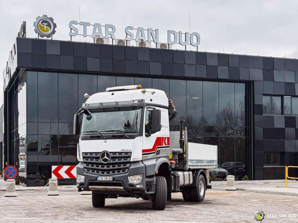 Mercedes-Benz AROCS 1851 PALFINGER PK 20002 Crane Kran - Camião grua: foto 2 Mercedes-Benz AROCS 1851 PALFINGER PK 20002 Crane Kran - Camião grua: foto 2