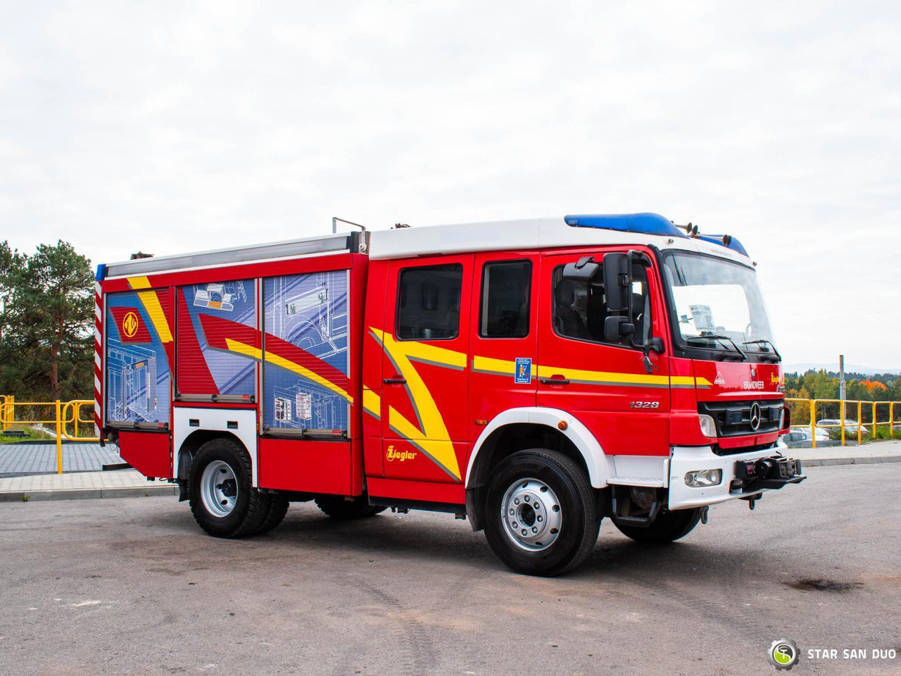 - Carro de bombeiro: foto 4 - Carro de bombeiro: foto 4