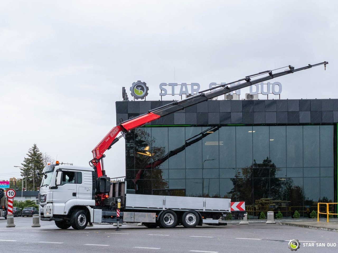 - Camião grua: foto 3 - Camião grua: foto 3