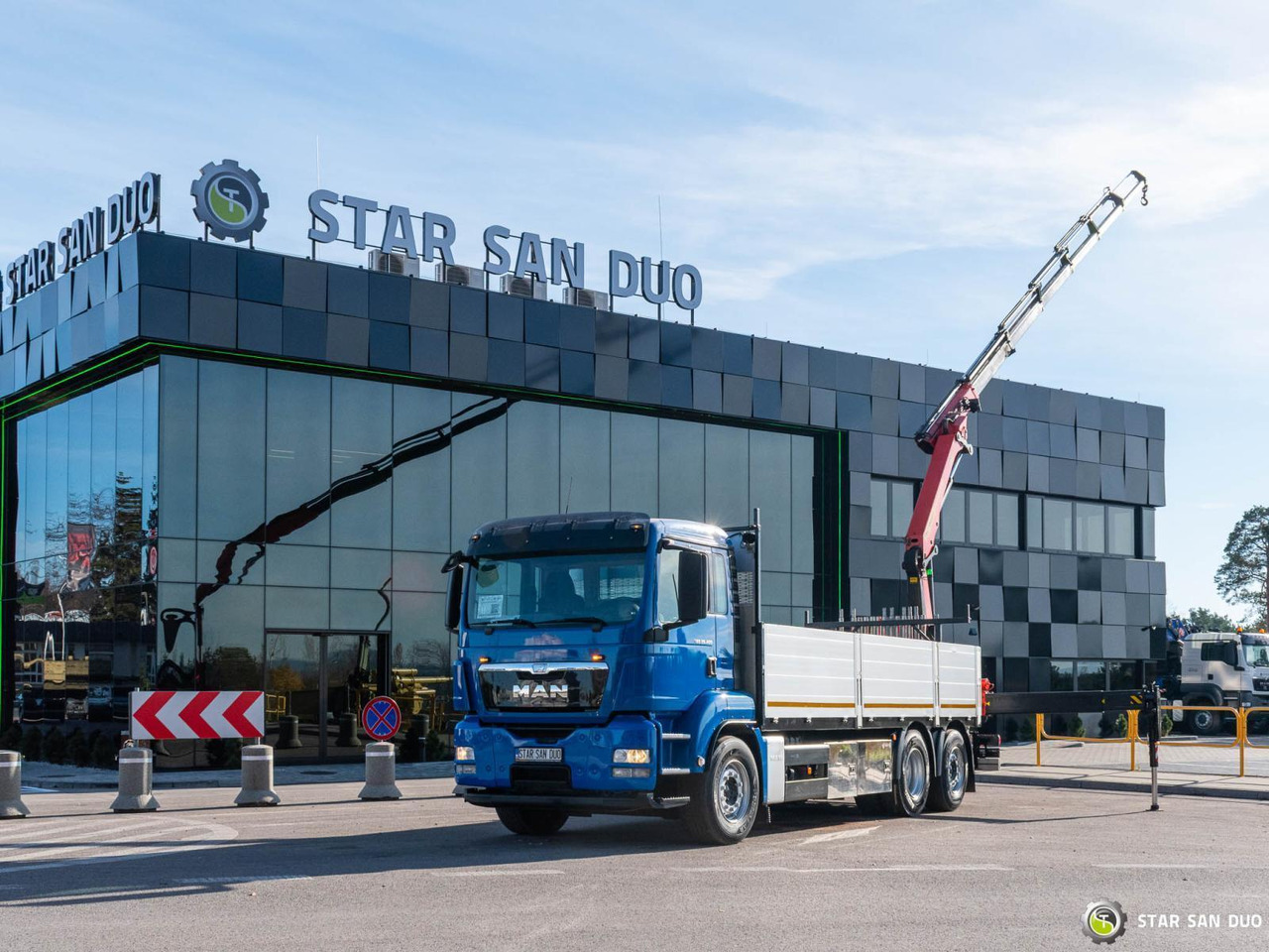 - Camião grua: foto 1 - Camião grua: foto 1