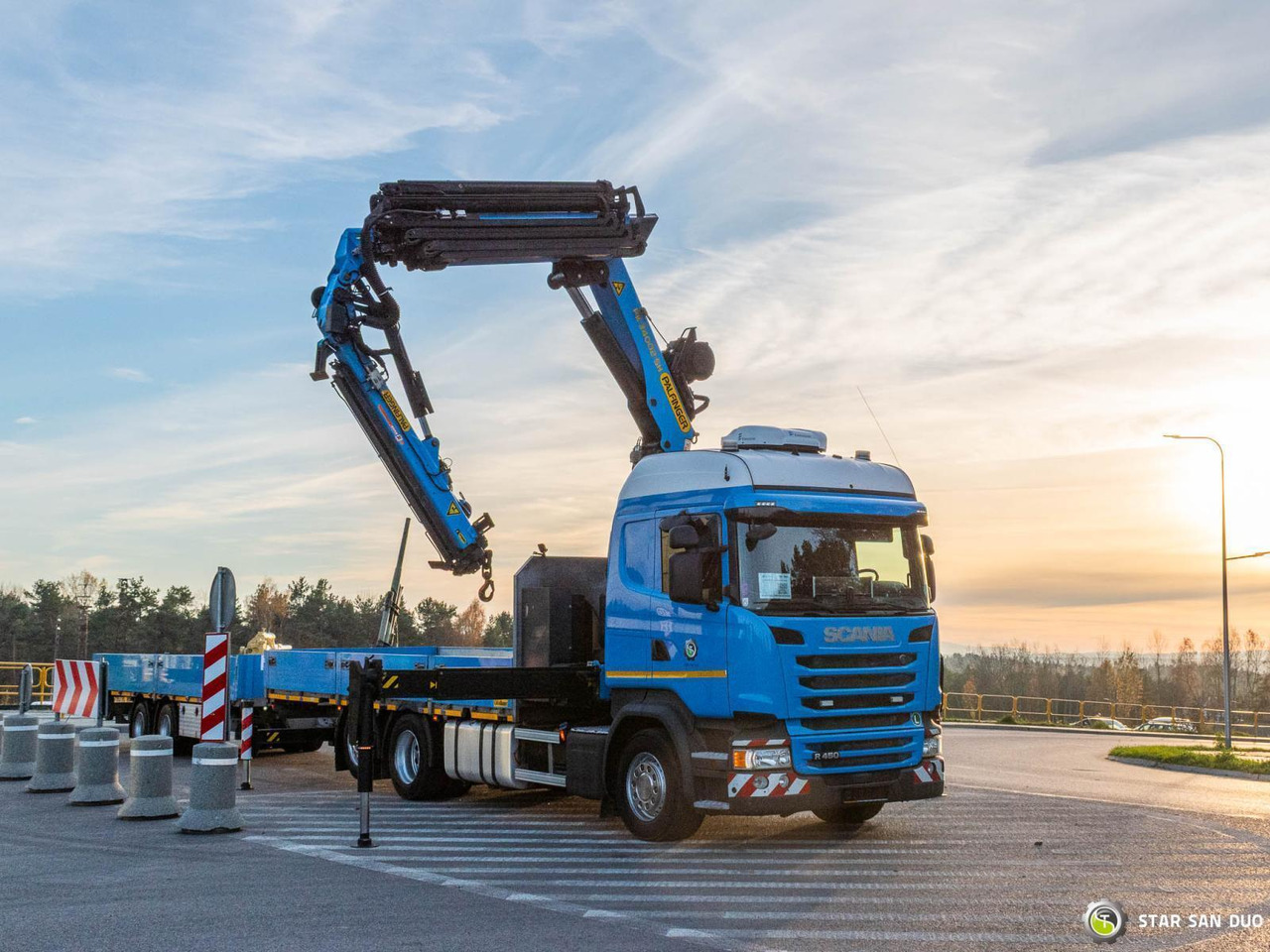 - Camião grua: foto 2 - Camião grua: foto 2