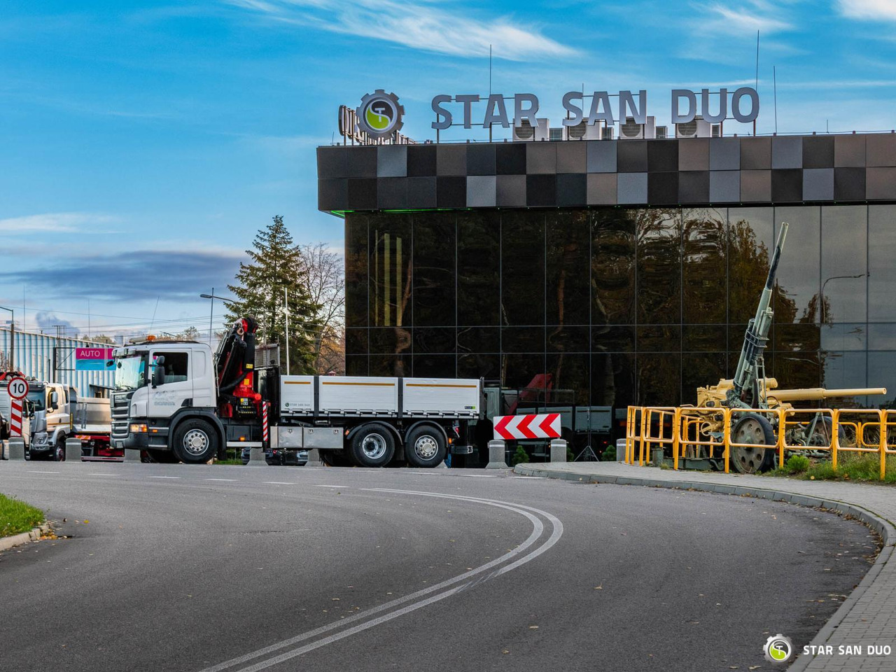 - Camião grua: foto 2 - Camião grua: foto 2