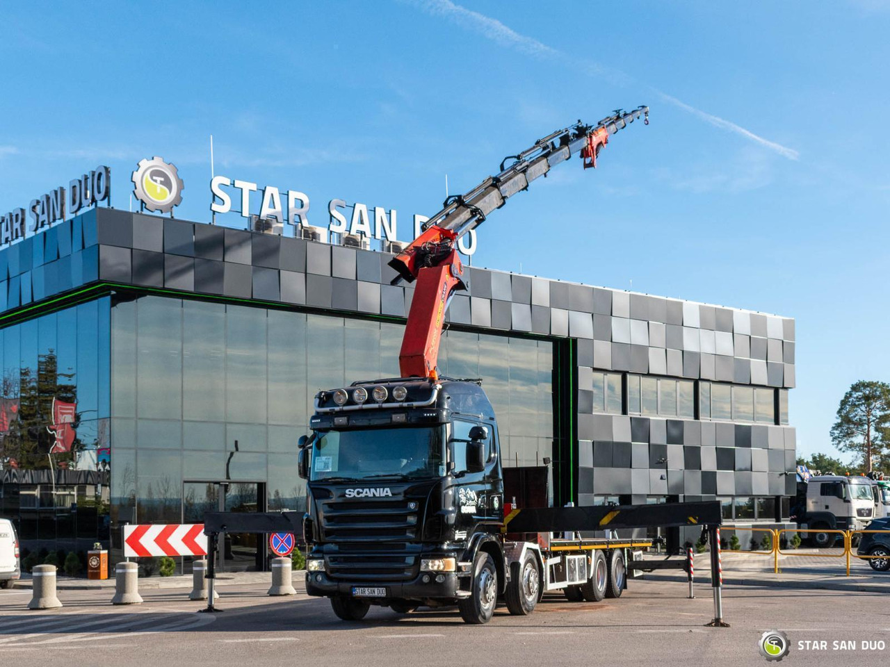 - Camião grua: foto 1 - Camião grua: foto 1