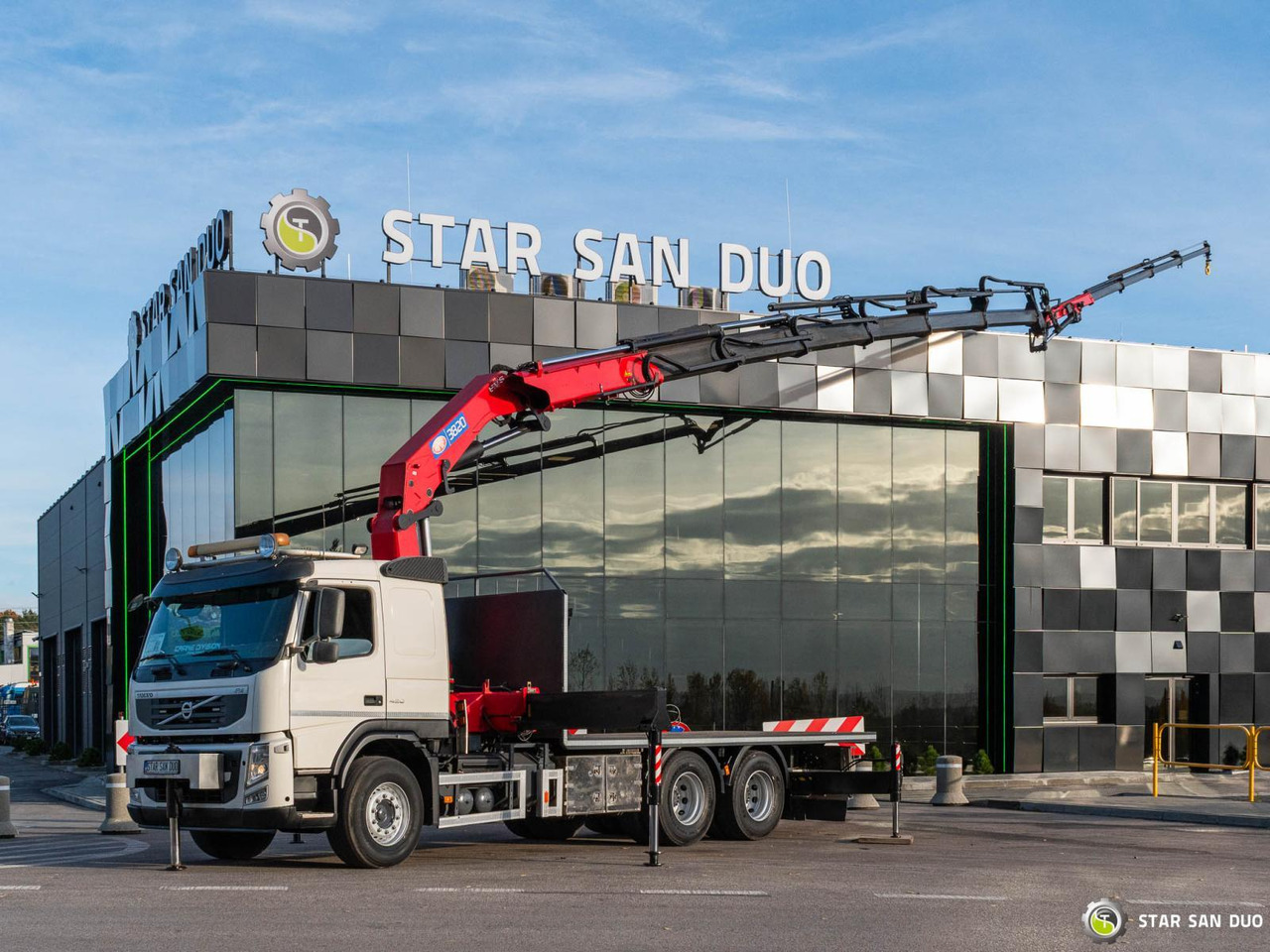 - Camião grua: foto 1 - Camião grua: foto 1