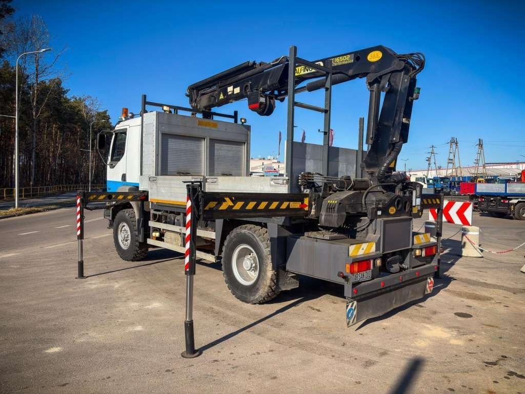 Renault KERAX 270 4x4 PALFINGER PK 16502 CRANE WINCH - Camião grua, Camião de caixa aberta/ Plataforma: foto 4 Renault KERAX 270 4x4 PALFINGER PK 16502 CRANE WINCH - Camião grua, Camião de caixa aberta/ Plataforma: foto 4