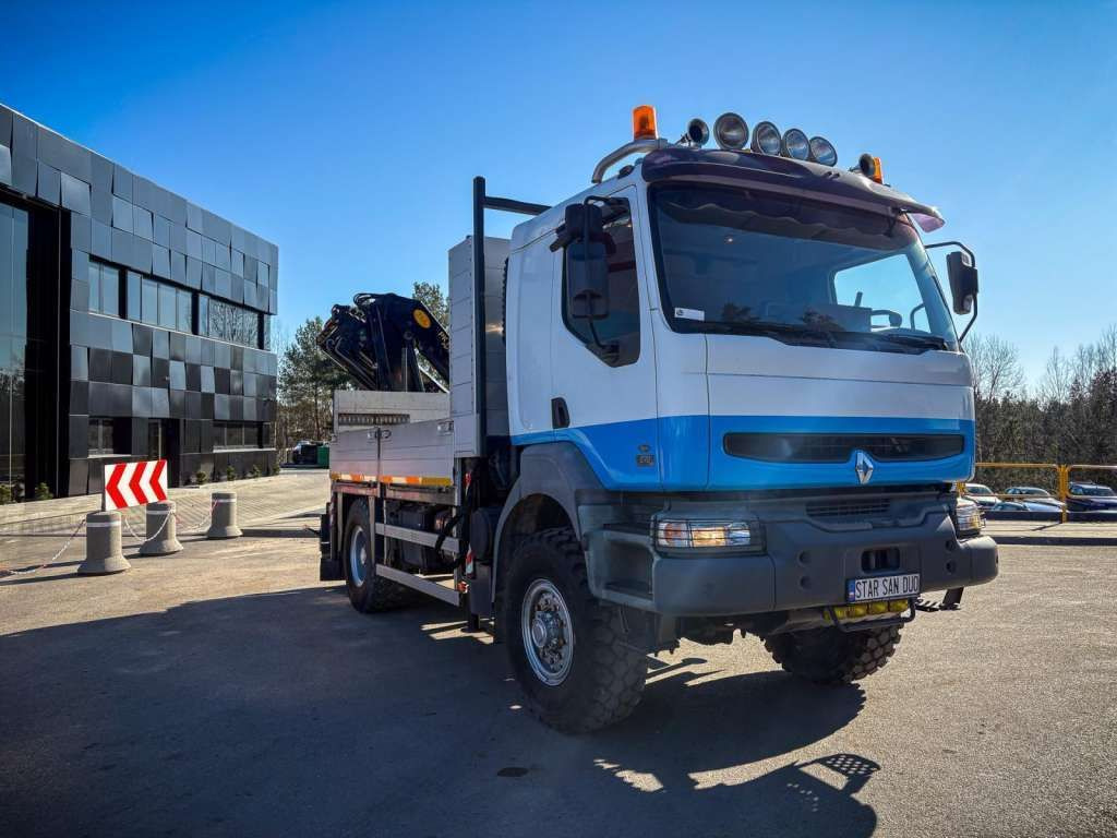Renault KERAX 270 4x4 PALFINGER PK 16502 CRANE WINCH - Camião grua, Camião de caixa aberta/ Plataforma: foto 2 Renault KERAX 270 4x4 PALFINGER PK 16502 CRANE WINCH - Camião grua, Camião de caixa aberta/ Plataforma: foto 2