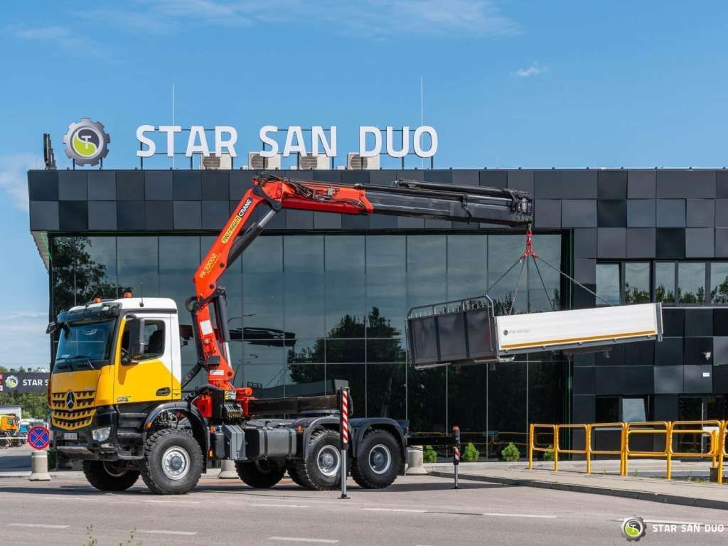 Mercedes-Benz AROCS 3345 6x6 PALFINGER PK 33002 Euro 6 Crane - Tractor: foto 1 Mercedes-Benz AROCS 3345 6x6 PALFINGER PK 33002 Euro 6 Crane - Tractor: foto 1