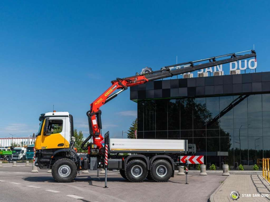 Mercedes-Benz AROCS 3345 6x6 PALFINGER PK 33002 Euro 6 Crane - Tractor: foto 2 Mercedes-Benz AROCS 3345 6x6 PALFINGER PK 33002 Euro 6 Crane - Tractor: foto 2