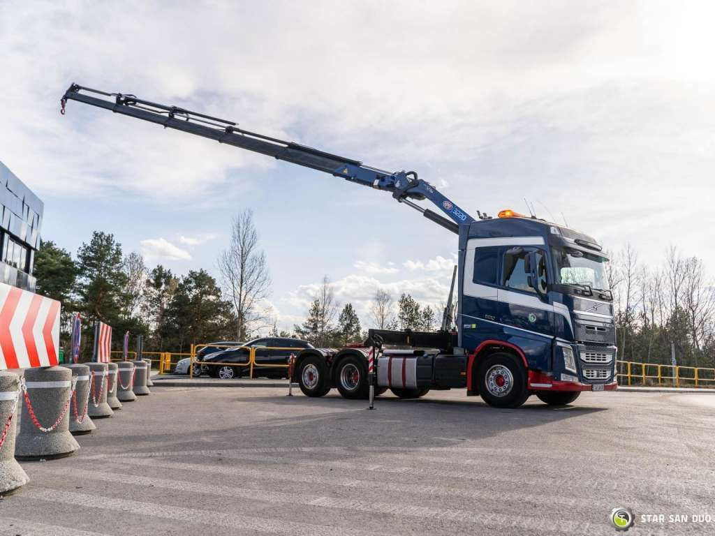 Volvo FH 500 6x2 HMF 3220-K5 HDS Crane Euro 6 - Camião grua, Tractor: foto 3 Volvo FH 500 6x2 HMF 3220-K5 HDS Crane Euro 6 - Camião grua, Tractor: foto 3